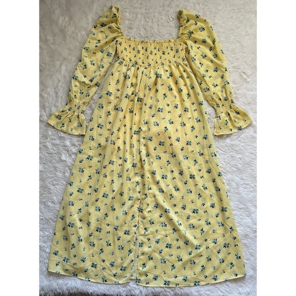WeWoreWhat Dress Smocked Maxi Off Shoulder Watercolor Ditsy Yellow S NWT New - Picture 4 of 12